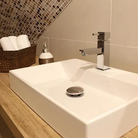 فندق مبيت وإفطار H Ercolani *